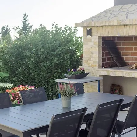 House Ana- For Quite And Relaxing Vacation Holiday home