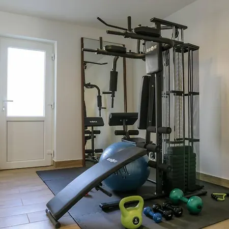House Ana- For Quite And Relaxing Vacation Seget Vranjica