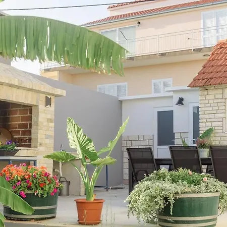 House Ana- For Quite And Relaxing Vacation Holiday home