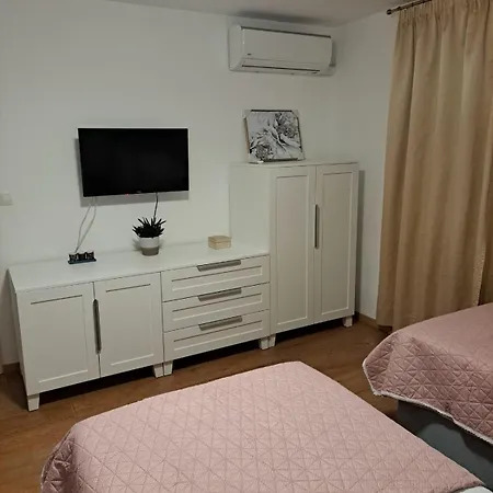 Dom wakacyjny House Ana- For Quite And Relaxing Vacation *