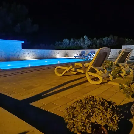 Dom wakacyjny House Ana- For Quite And Relaxing Vacation *